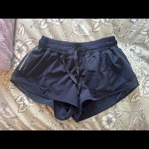 Lululemon hotty hot shorts
